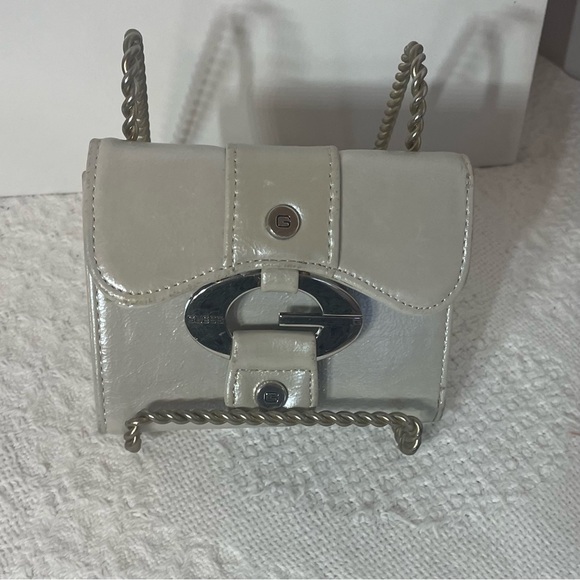 Guess Shiny Cream Wallet with Silver Accents - Picture 1 of 7